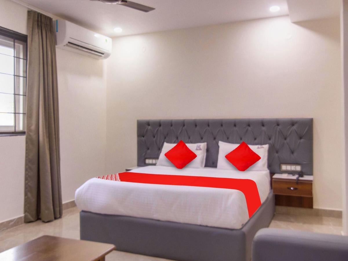 Hotel O Rr Residency Khammam Buitenkant foto