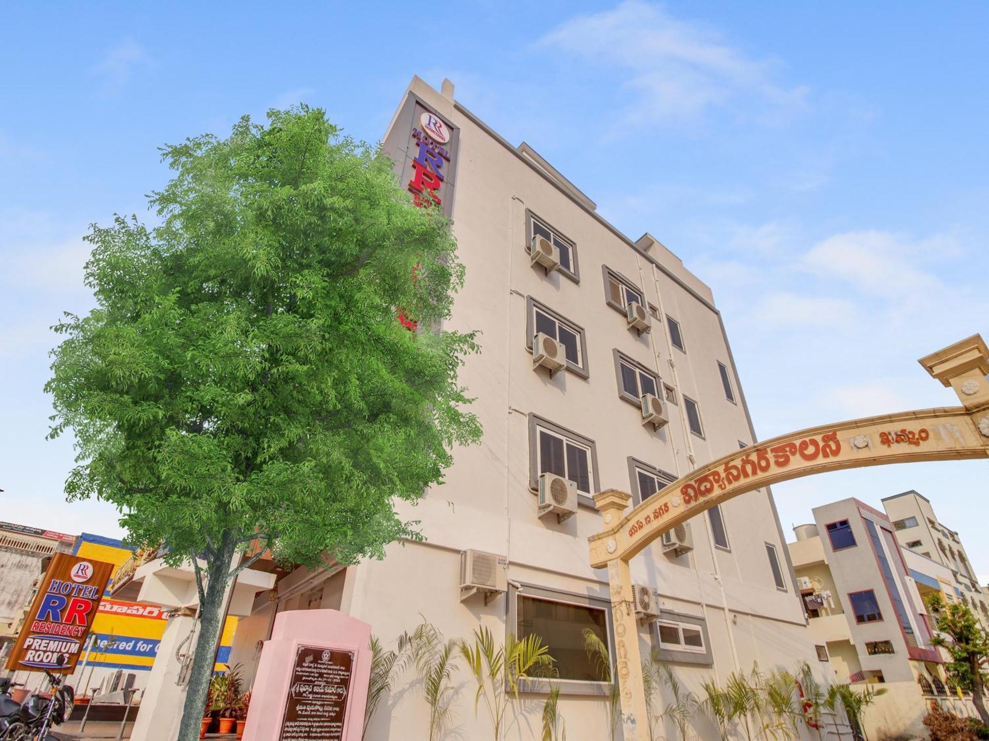 Hotel O Rr Residency Khammam Buitenkant foto